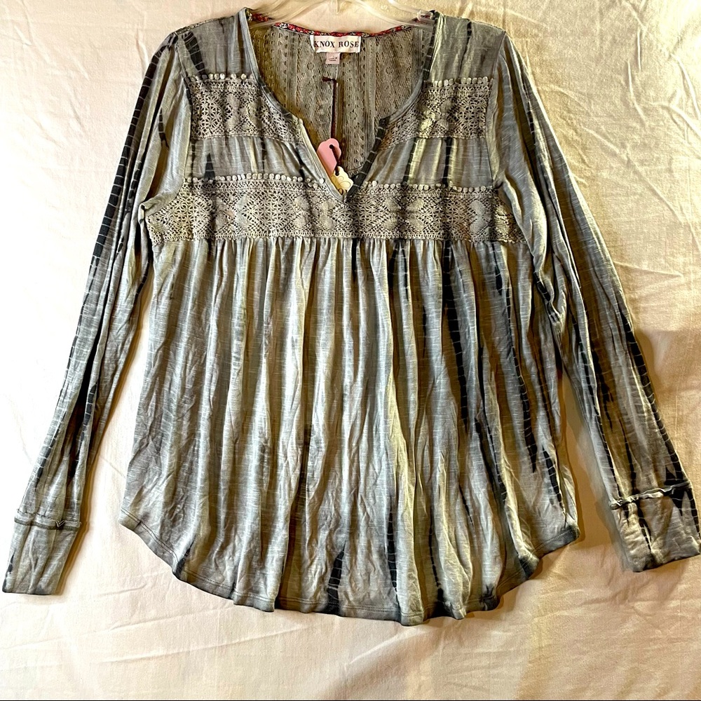 Knox Rose top NWT lace embellished size L